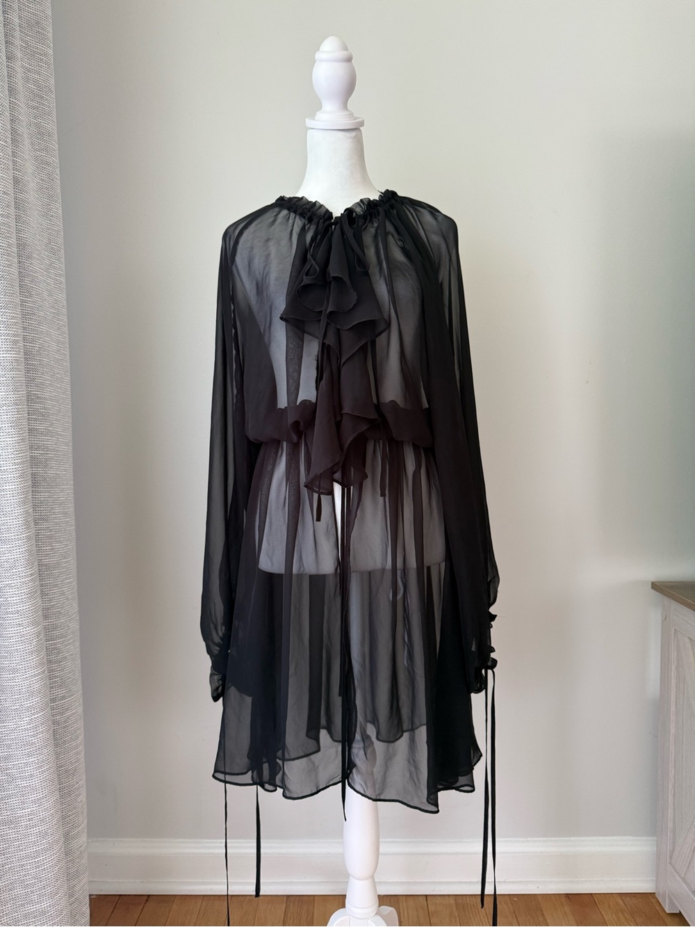 Victoria's Secret Black Sheer Ruffle-Front Long Sleeve Robe XS